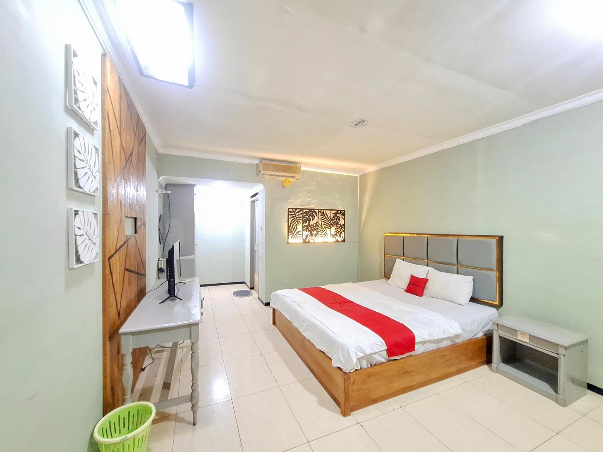 Reddoorz Near Stadion Semeru Lumajang Jawa Timur Exterior foto